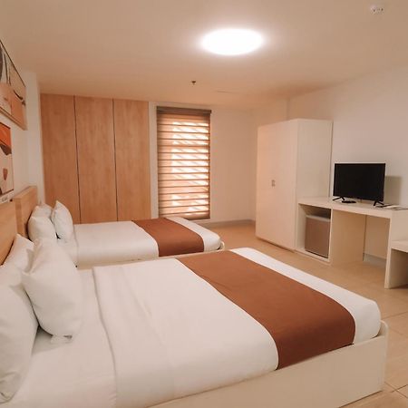 Rosey Hotel Cabanatuan City Esterno foto