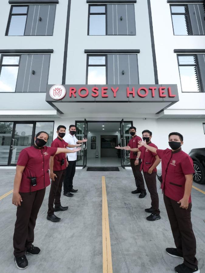Rosey Hotel Cabanatuan City Esterno foto