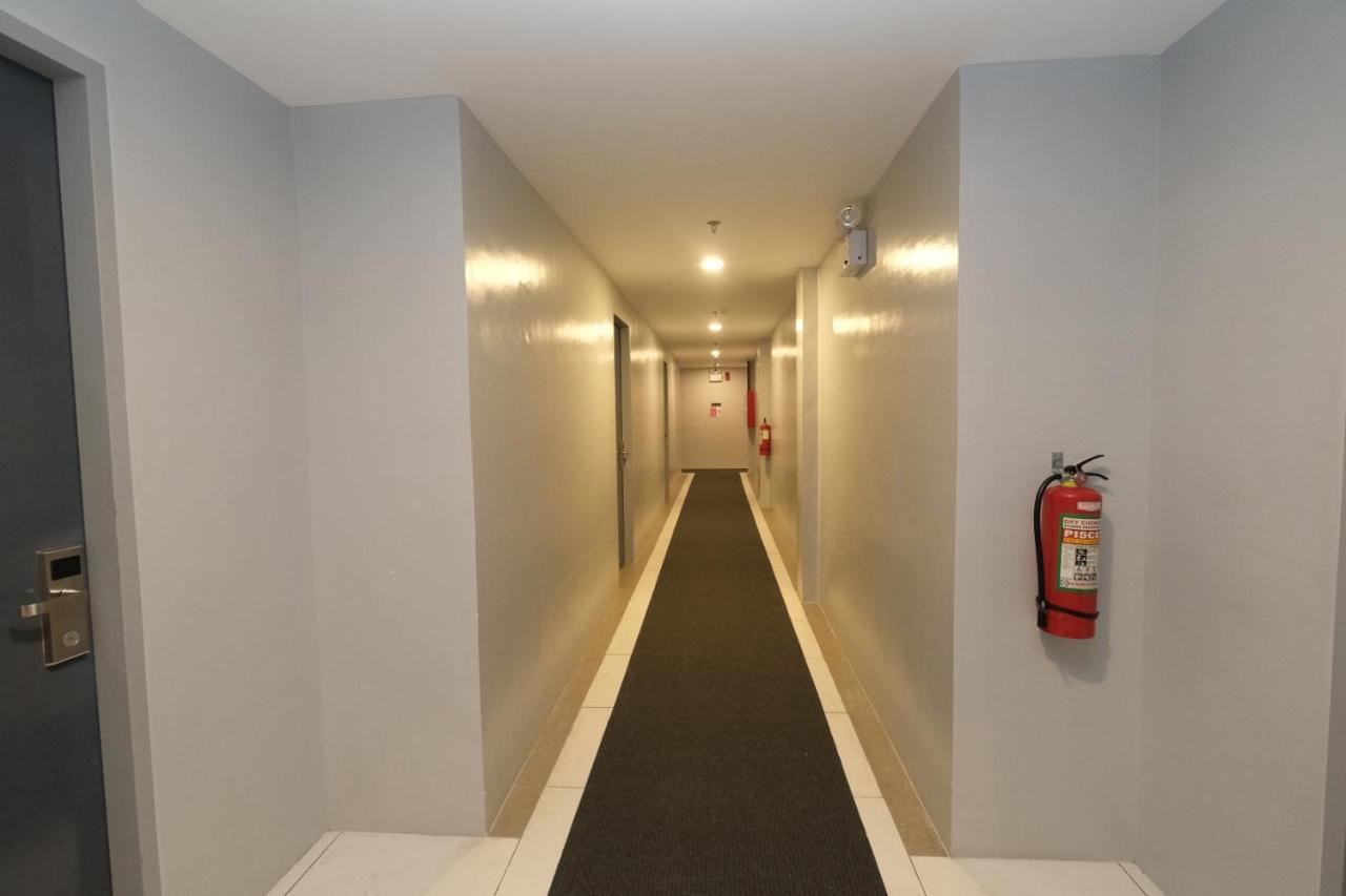 Rosey Hotel Cabanatuan City Esterno foto