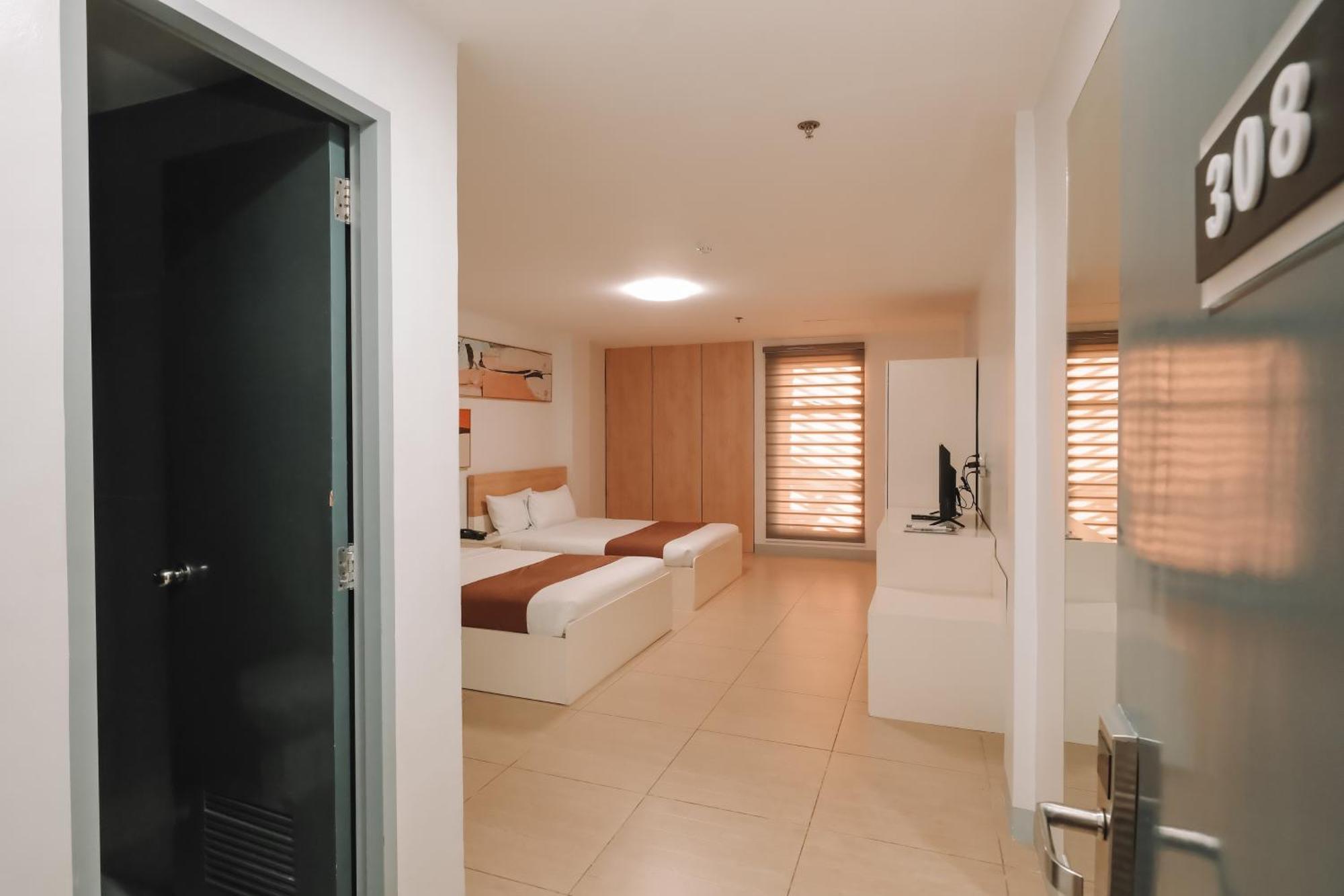 Rosey Hotel Cabanatuan City Esterno foto